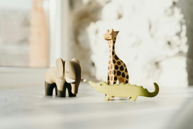 kids safari toys